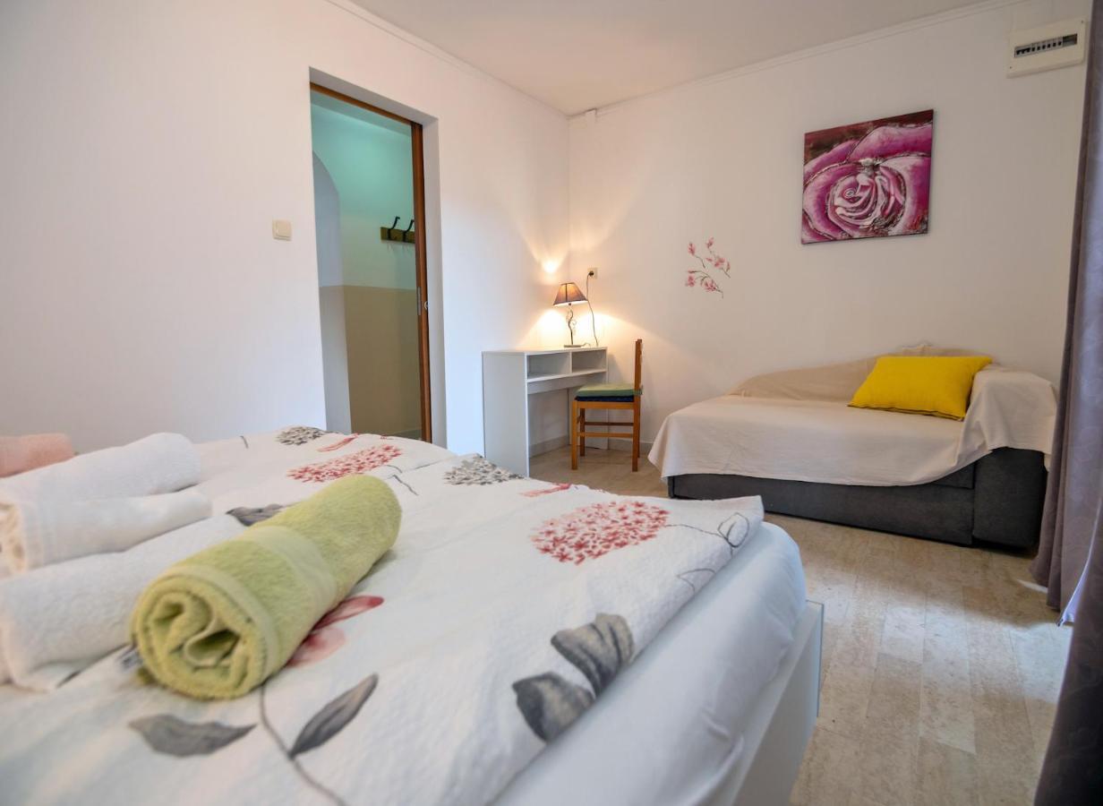 Apartmani Baja Lopar Eksteriør bilde