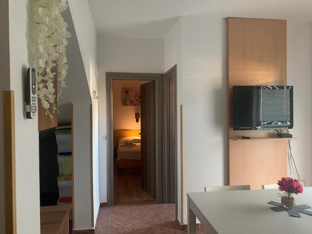 Apartmani Baja Lopar Eksteriør bilde